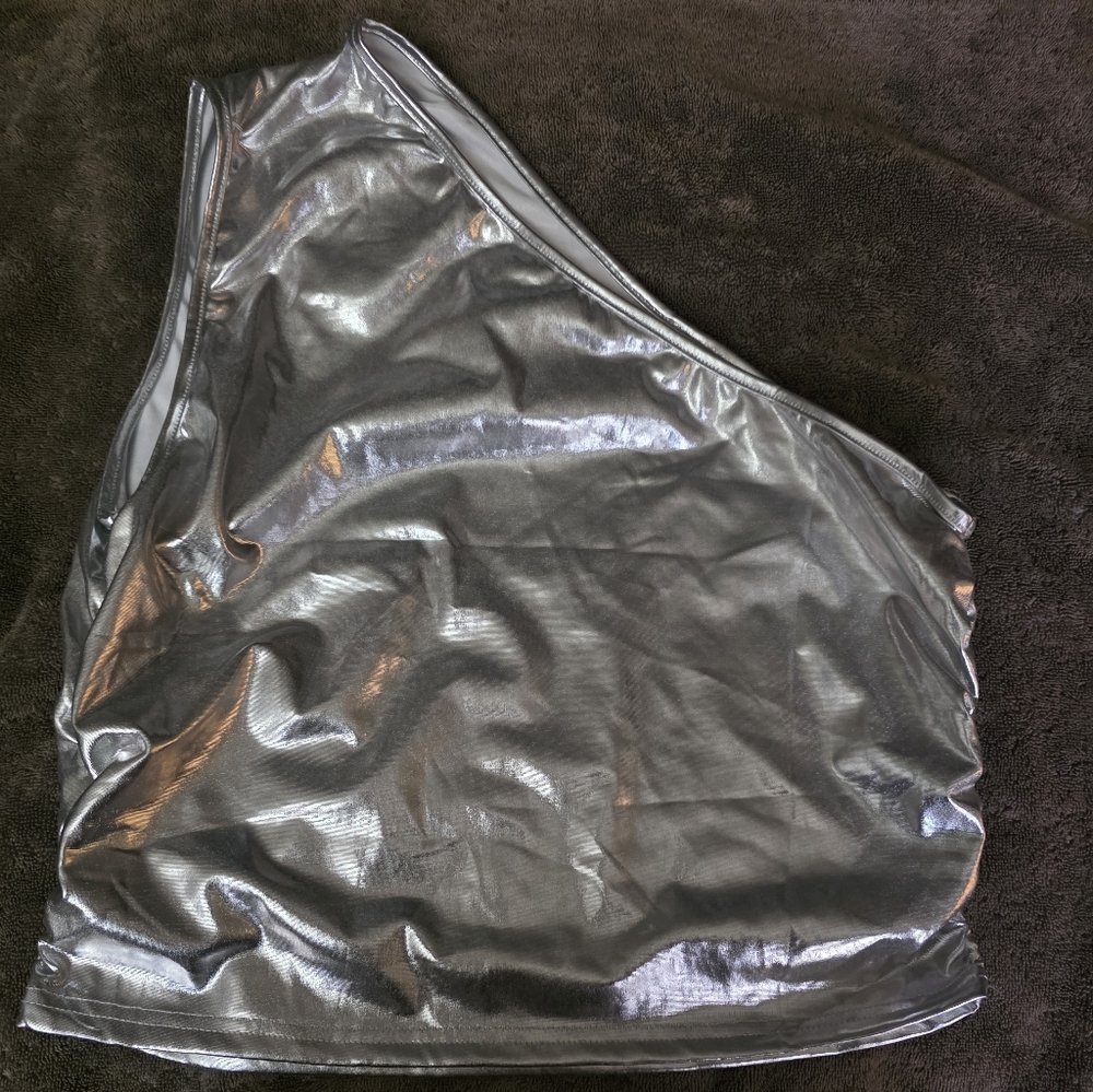 Micas Silver One-Shoulder Top Ruching On The Sides . Size XL